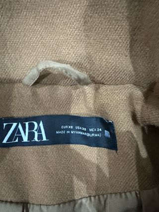 Gabardina Zara Marrón con Capucha