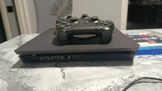 PS4 (PlayStation 4) + Fifa 21