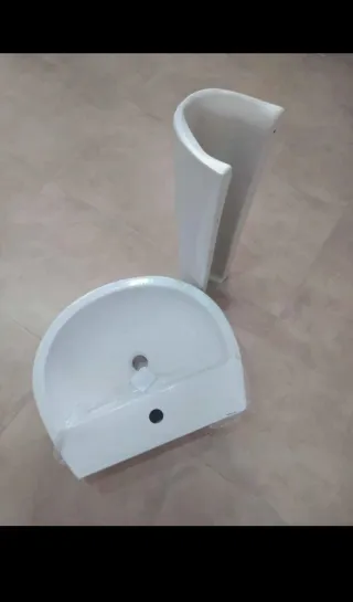 Lavabo de porcelana blanco