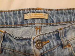 Pantalón vaquero desgastado azul