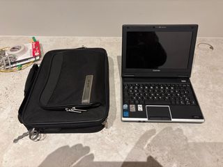 Portátil Toshiba NB100 - Coleccionistas
