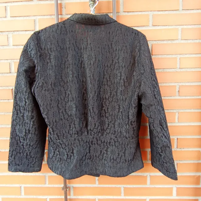 Chaqueta de encaje negra