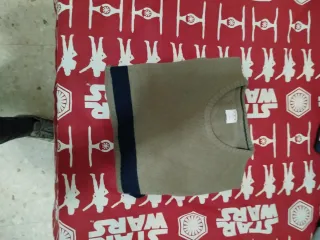 Jersey de punto azul con botones