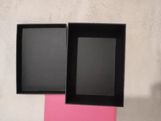 Bolsa y caja Tous negra y rosa