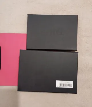 Bolsa y caja Tous negra y rosa