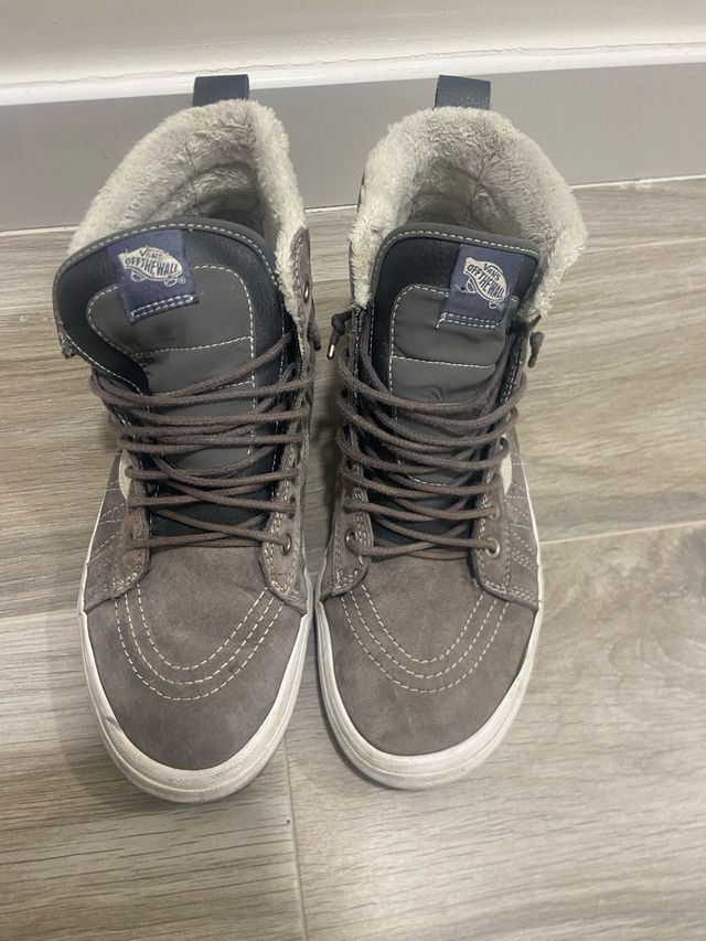 Zapatillas Vans grises con forro interior