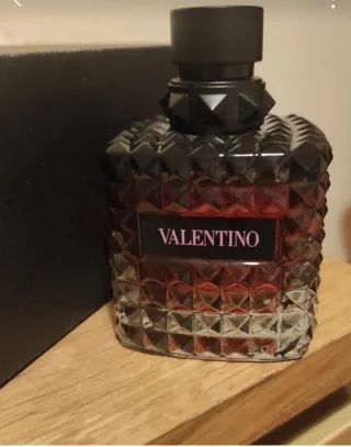 Valentino Born in Roma Intense Perfume