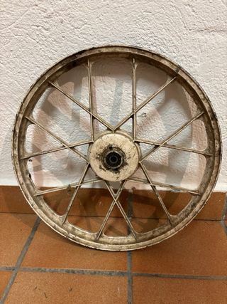 Llanta Blanca delantera Vespino SC 17”