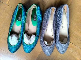 Bailarinas brillantes verdes y plateadas