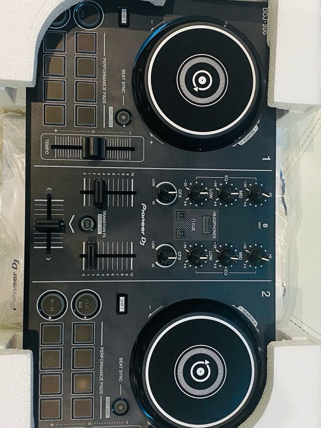 Pioneer DJ DDJ-200 Controller Nero