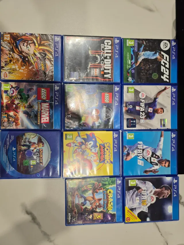 PlayStation 4 Slim Negra