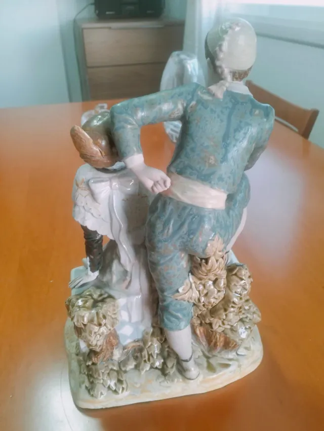 Figura de porcelana Valencia