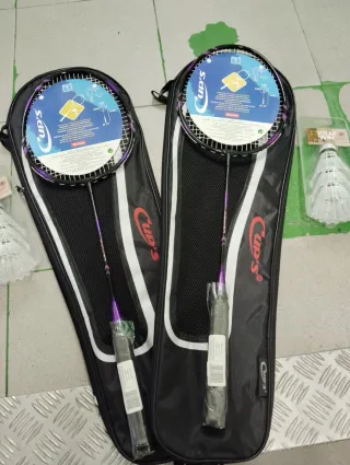 2 Raquetas Bádminton + 6 Volantes