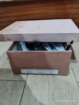 Zapatos de tacón negros talla 41