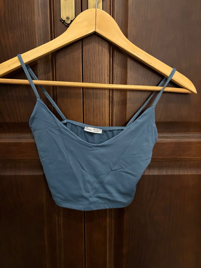 Top Bershka azul talla XS