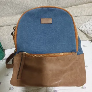 Mochila cuero y vaquera
