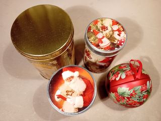 Latta natalizia e varie scatole di latta 10 Pezzi