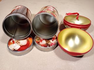 Latta natalizia e varie scatole di latta 10 Pezzi