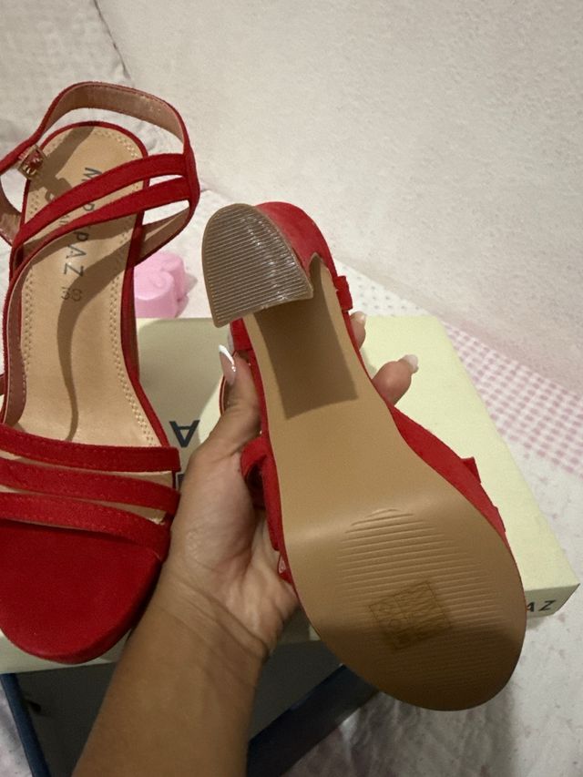 Tacones Marypaz Rojos Nuevos, sin estrenar.