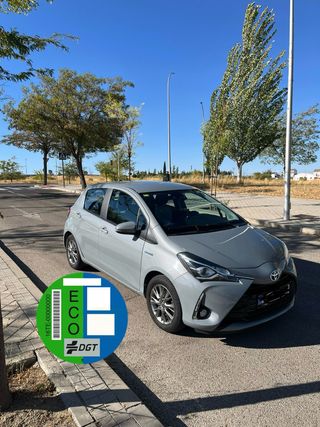 Alquiler coche Toyota Yaris 2018