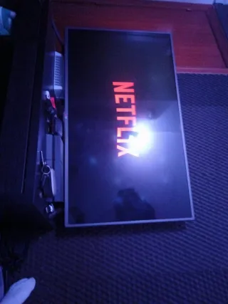 Televisor LG 47LB5610