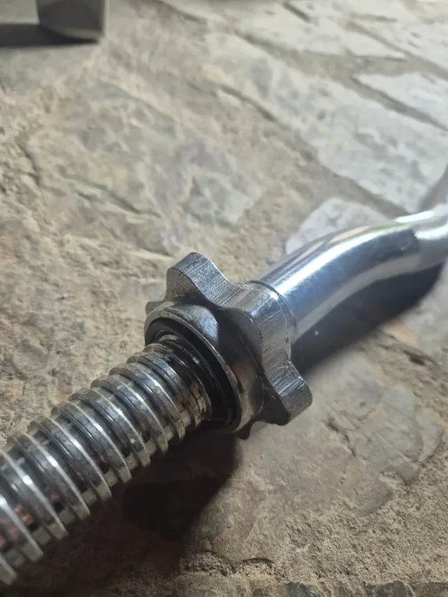 Barra Z para cuel biceps y triceps pesas gimnasio