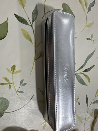 Set neceser e tote Tous, Chanel e Apivita