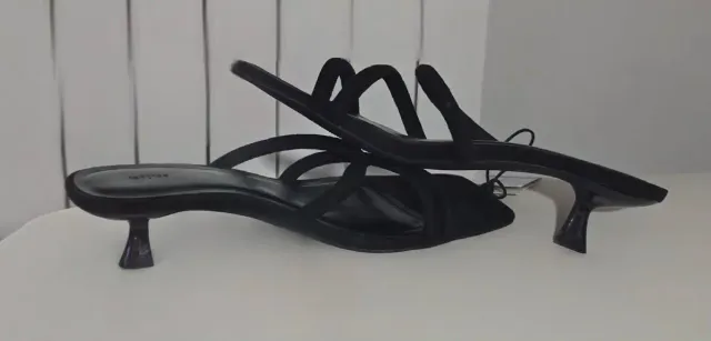 Sandalias tacón bajo Lefties negras talla 37