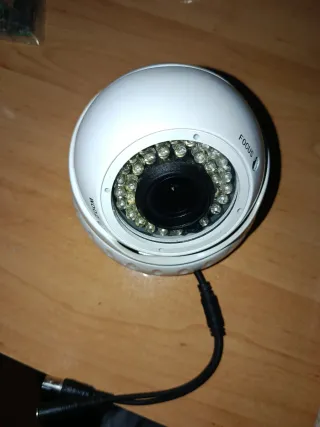 Cámara Vigilancia Exterior Blanca