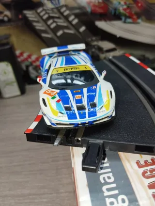 Coche Ferrari GT Carrera Go 1:43