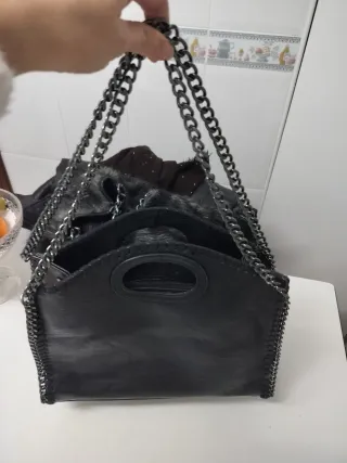 Bolso Negro Piel Sintética Cadena