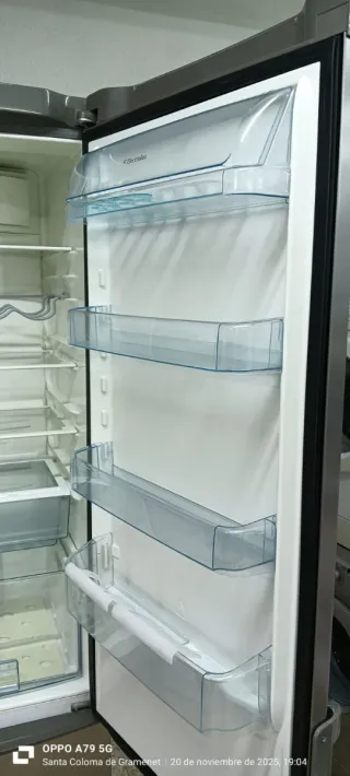 NEVERA COMBI ELECTROLUX NO FROST ENERGÍA A+