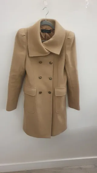 Abrigo Zara Beige