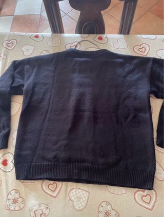 Maglioncino nero con omini pan di zenzero