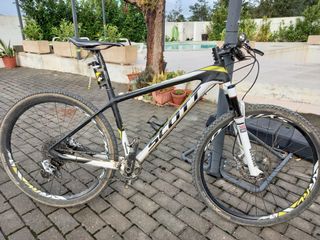 Bicicleta Scott Scale RC