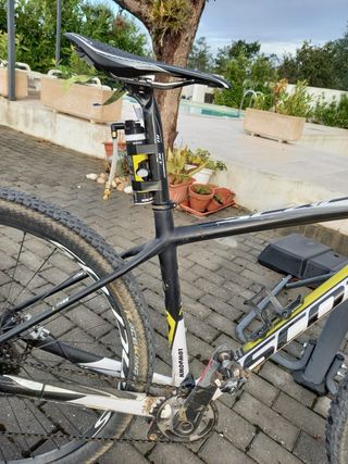 Bicicleta Scott Scale RC