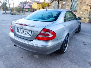 Mercedes-Benz  CLK 2004