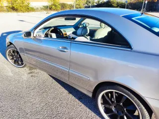 Mercedes-Benz  CLK 2004