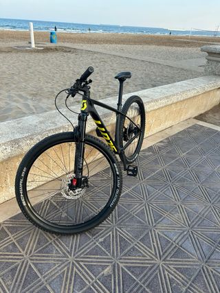 Scott Scale 900 Elite Talla M, carbono, Shimano XT