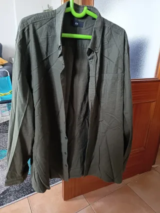 Camisa C&A Talla 3XL Verde Oliva