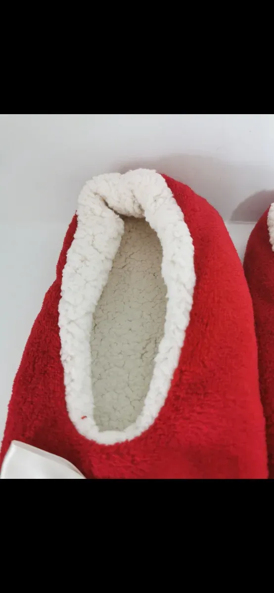 Zapatillas de chica N°37-39 de Oriflame nuevas.