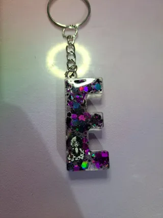 Llavero letras villana Disney