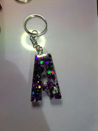 Llavero letras villana Disney