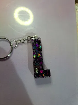 Llavero letras villana Disney