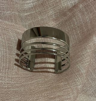 Braccialetti rigidi color oro e rosa