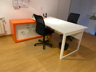 Scrivanie con armadio laterale