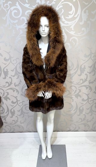 Abrigo reversible estilo piel