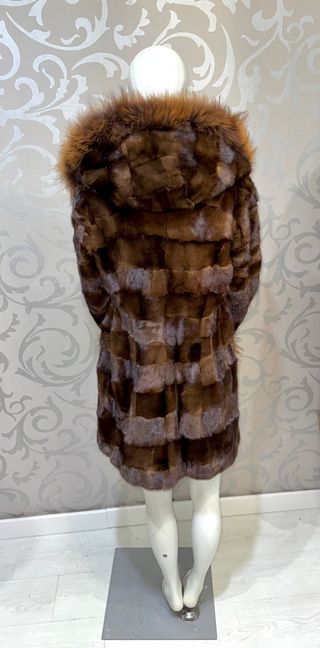 Abrigo reversible estilo piel