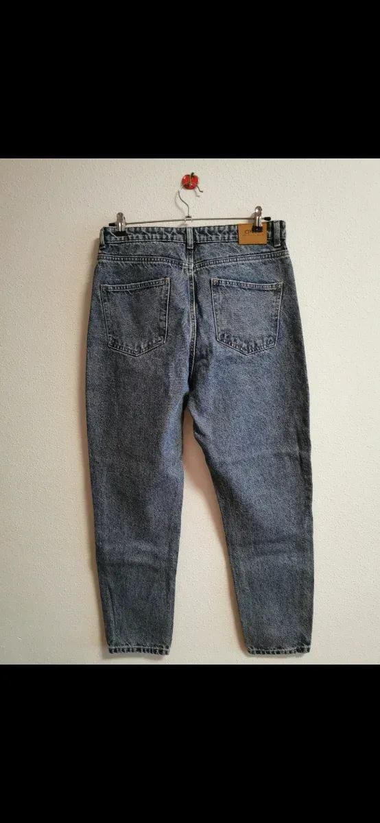 Pantalón Only de chica Talla 31/32.