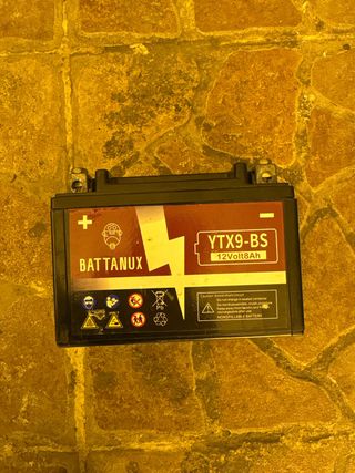 Batería YTX9-BS 12V 8Ah